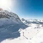 Le Serac - Pour 10 Personnes Mae-3287 *